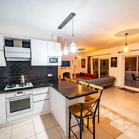 Luxury Vacation Experience With A Sea View In Kalkan *