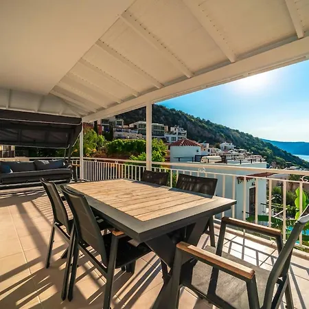 Villa Luxury Vacation Experience With A Sea View In Kalkan Kaş