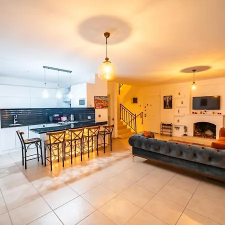 Luxury Vacation Experience With A Sea View In Kalkan Kaş